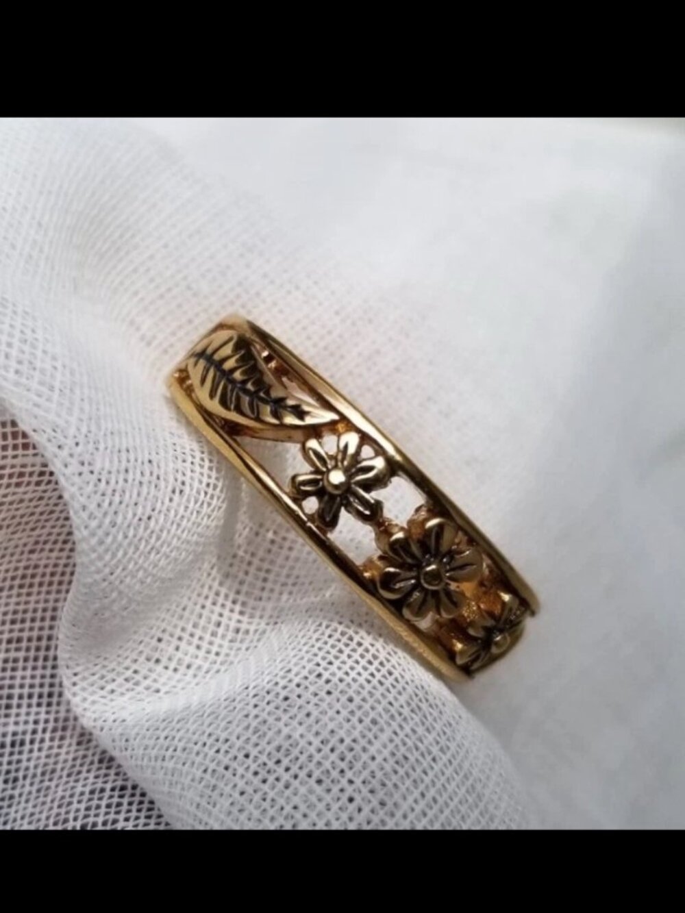 Body Art Gold Tone Daisy Cut Out Ring Size 10 Floral Band Thumb Ring Boho